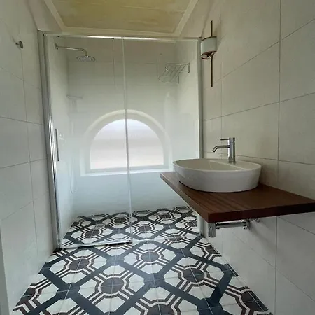 Hive Villa *